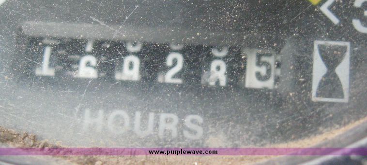 image for item 3747 Versatile 276 bi-directional 4WD tractor