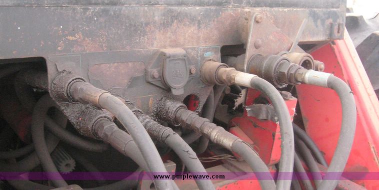 image for item 3747 Versatile 276 bi-directional 4WD tractor