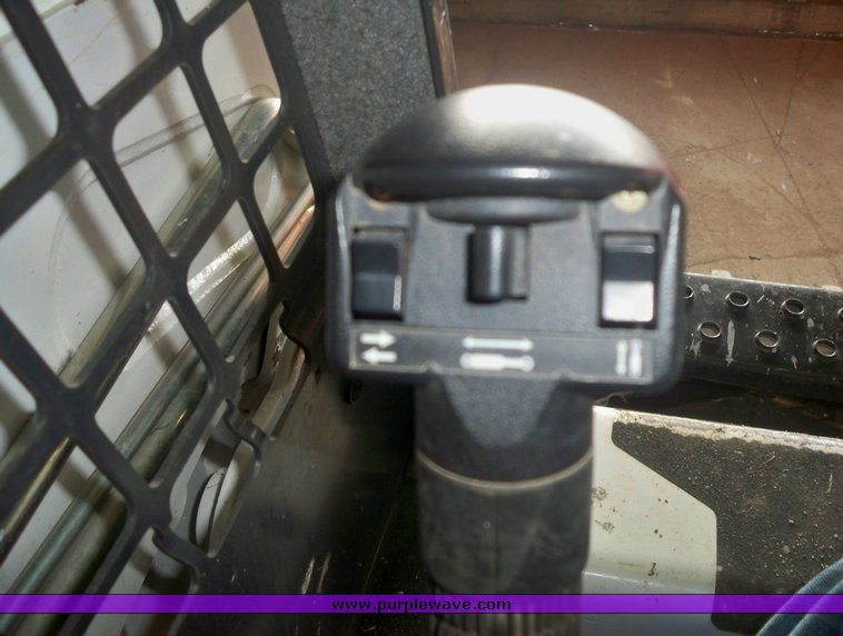 image for item 4001 2008 Bobcat S150 skid steer