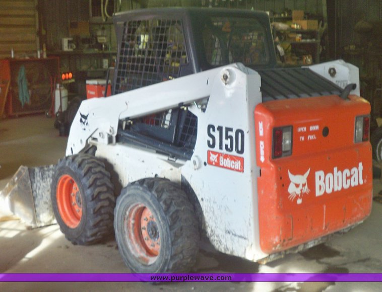 image for item 4002 2007 Bobcat S150 skid steer