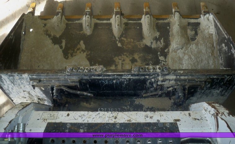 image for item 4002 2007 Bobcat S150 skid steer