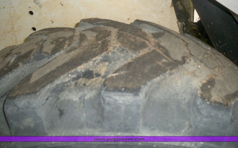 image for item 4002 2007 Bobcat S150 skid steer