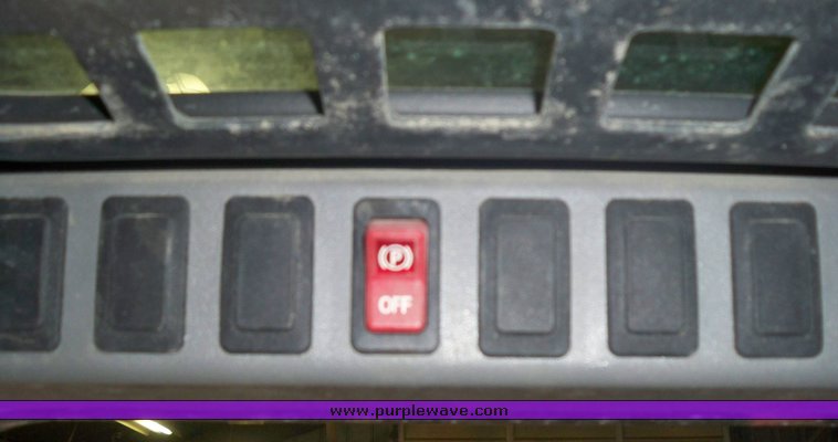 image for item 4002 2007 Bobcat S150 skid steer