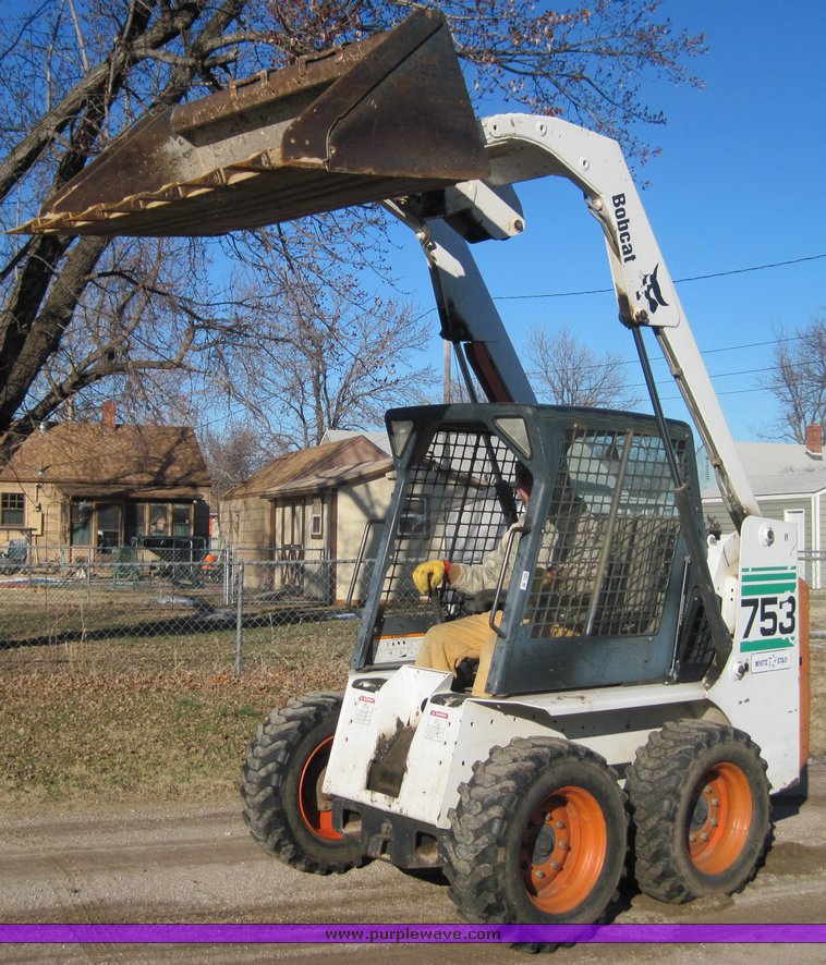 image for item 4457 2001 Bobcat 753