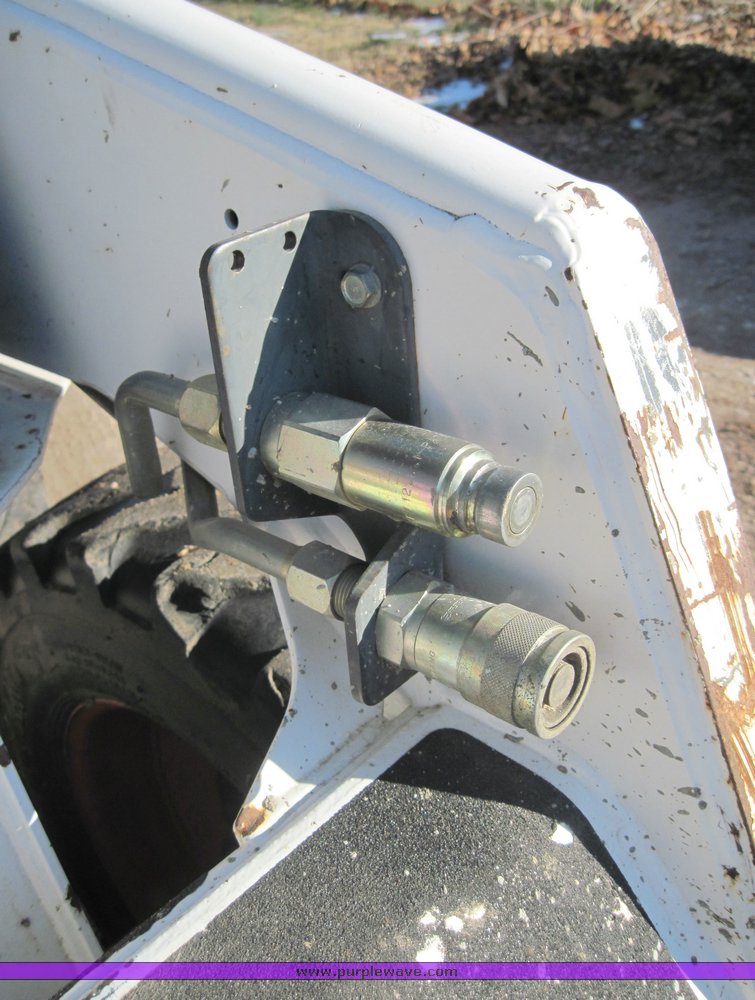 image for item 4457 2001 Bobcat 753