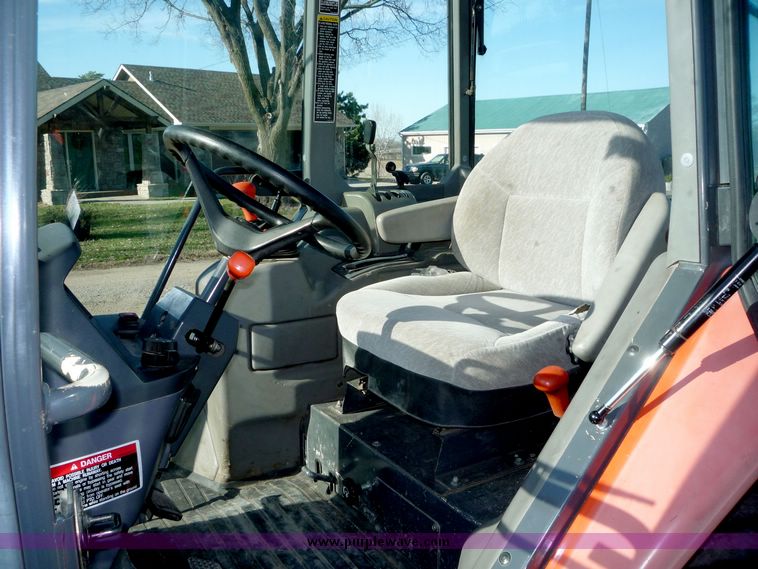 image for item 5062 2000 Kubota M4900 MFWD utility tractor