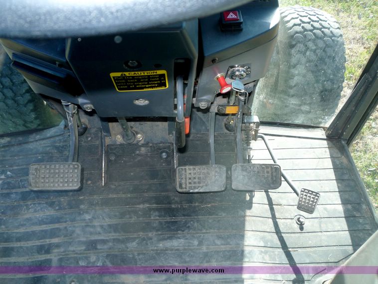 image for item 5062 2000 Kubota M4900 MFWD utility tractor