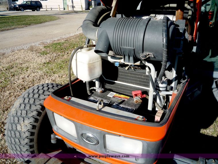 image for item 5062 2000 Kubota M4900 MFWD utility tractor