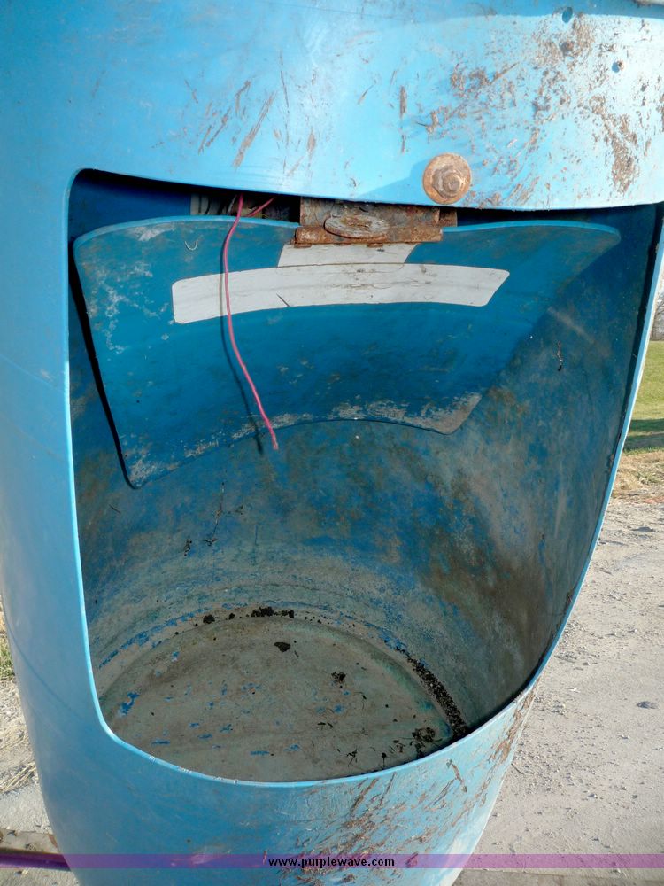 Home Made Mineral Feeder Item 5064 12 29 2009