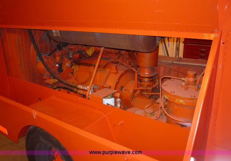 image for item 5070 1988 Joy 125 air compressor
