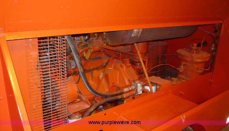 image for item 5070 1988 Joy 125 air compressor