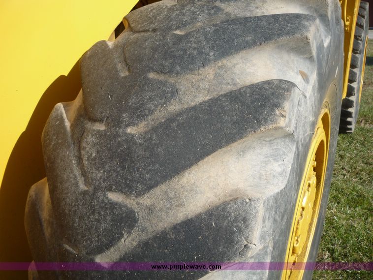 image for item 5083 Clark 125B Michigan wheel loader