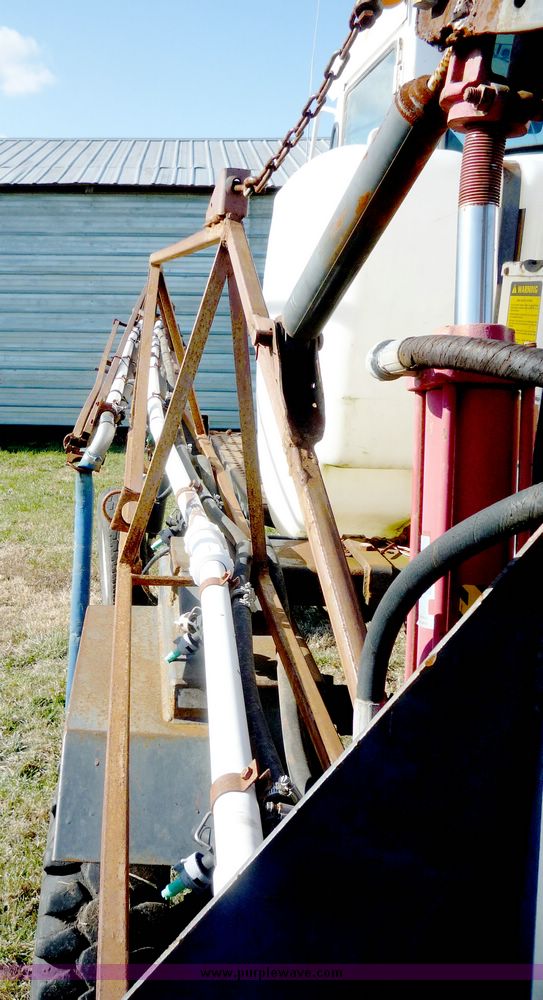 image for item 5085 Melroe Spray Coupe 220 wide front