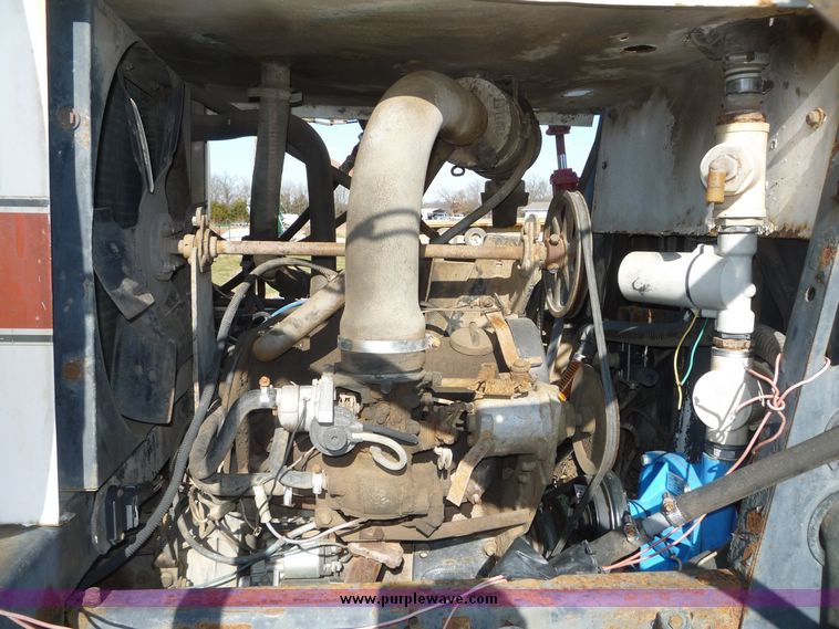 image for item 5085 Melroe Spray Coupe 220 wide front