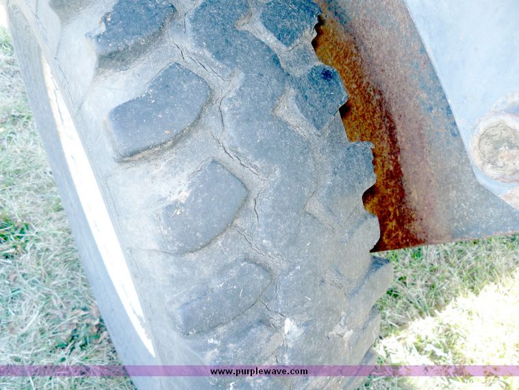 image for item 5085 Melroe Spray Coupe 220 wide front