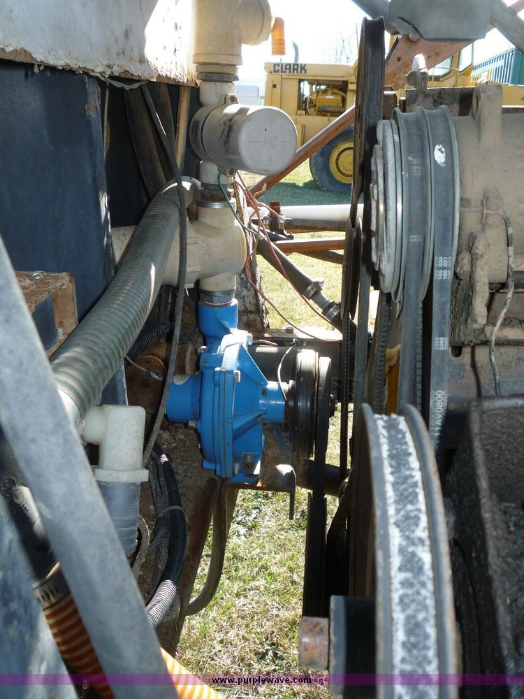 image for item 5085 Melroe Spray Coupe 220 wide front