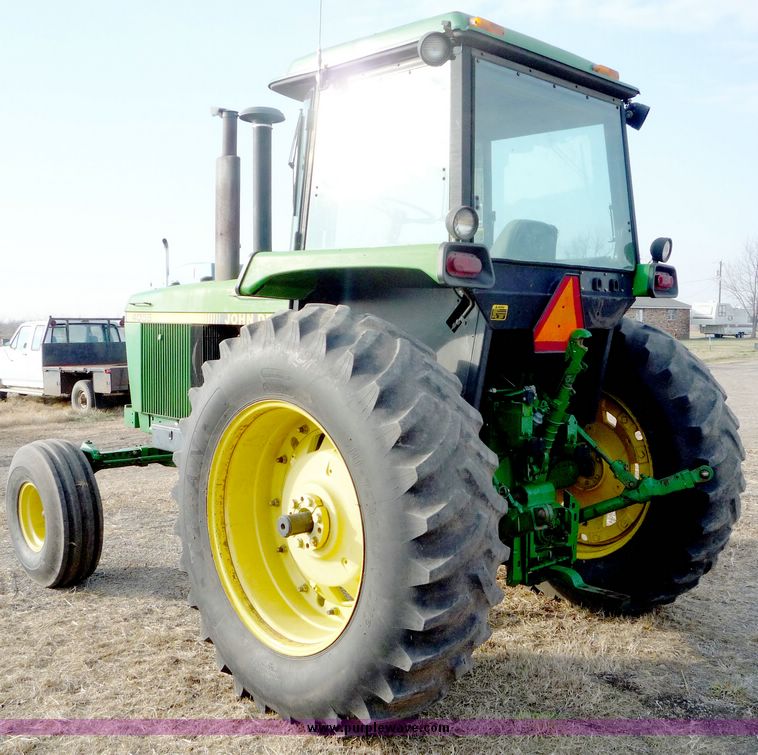 image for item 5125 1991 John Deere 4055 tractor