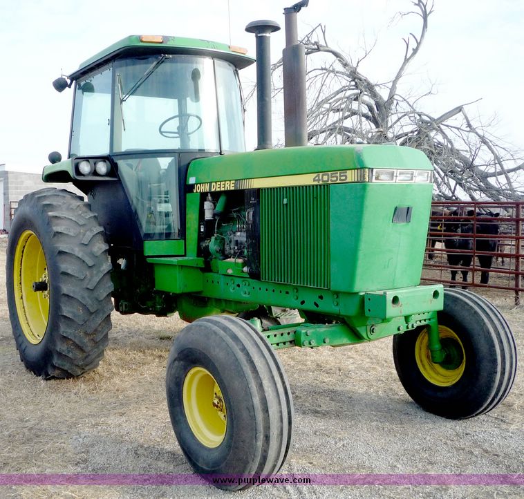 image for item 5125 1991 John Deere 4055 tractor