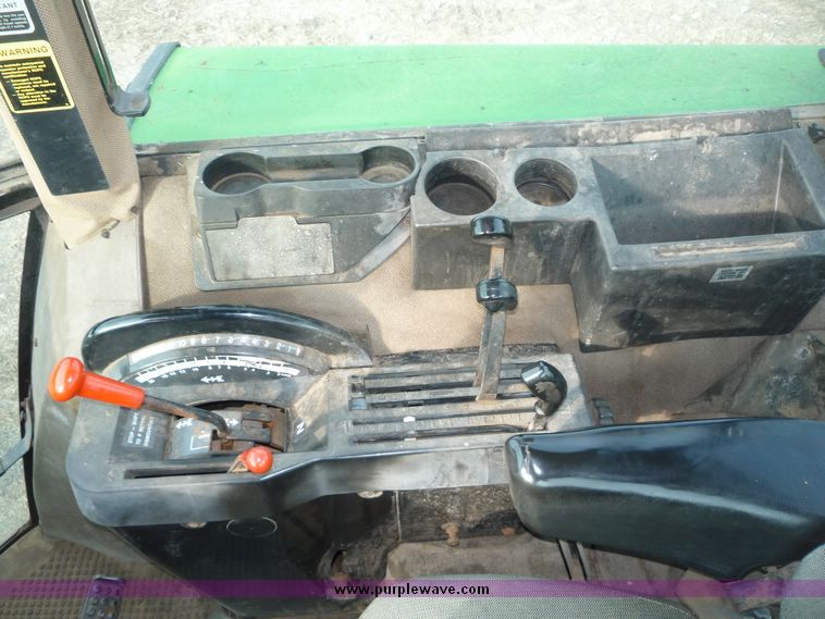 image for item 5125 1991 John Deere 4055 tractor