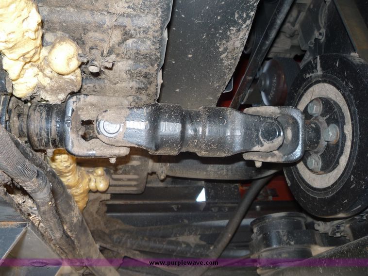 image for item 5126 2002 Hesston 8550 self propelled swather