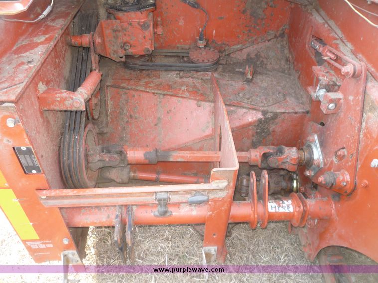image for item 5126 2002 Hesston 8550 self propelled swather