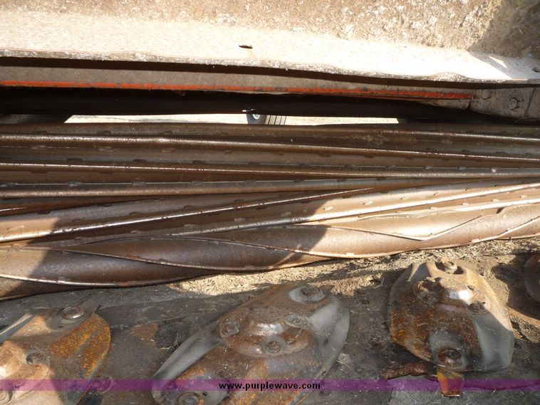 image for item 5126 2002 Hesston 8550 self propelled swather