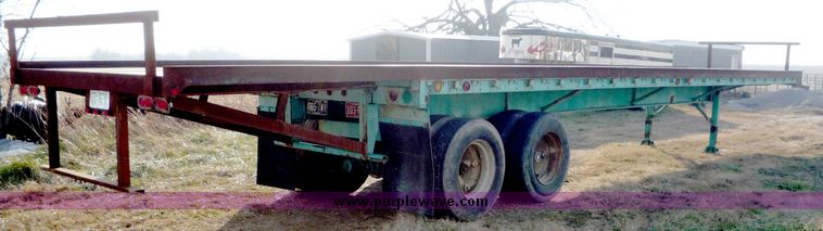 image for item 5127 1972 Fruehauf 48' flatbed trailer
