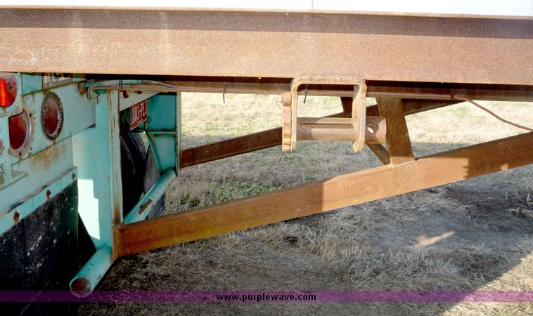 image for item 5127 1972 Fruehauf 48' flatbed trailer
