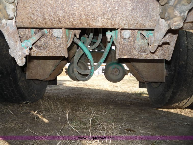 image for item 5127 1972 Fruehauf 48' flatbed trailer