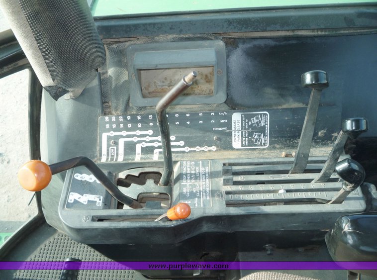 image for item 5130 1979 John Deere 4240 tractor