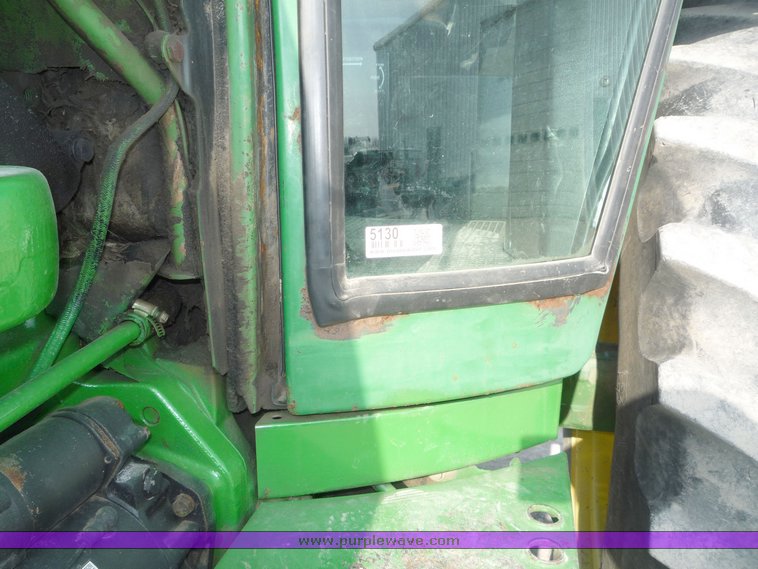 image for item 5130 1979 John Deere 4240 tractor