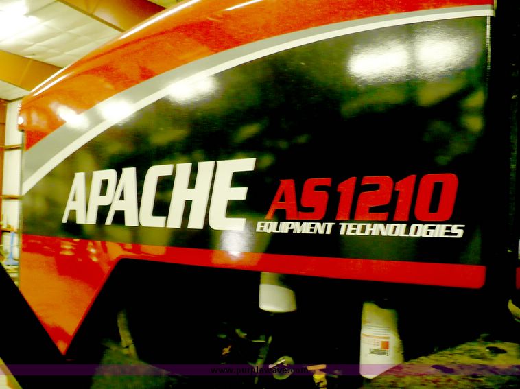 image for item 5592 2007 Apache AS1210 sprayer