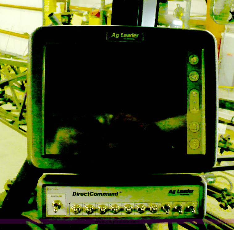 image for item 5592 2007 Apache AS1210 sprayer