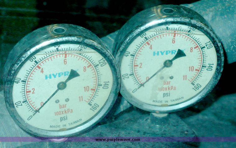 image for item 5592 2007 Apache AS1210 sprayer