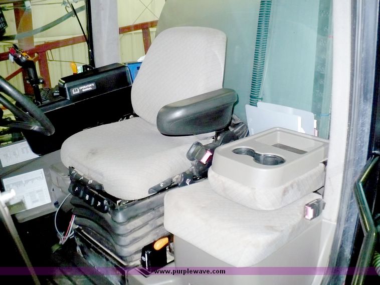 image for item 5593 2002 Case IH SPX4260 Patriot sprayer