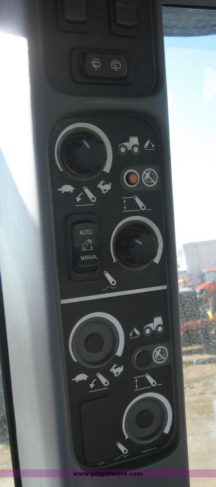 image for item 6611 1998 New Holland TV140 bi-directional 4WD tractor