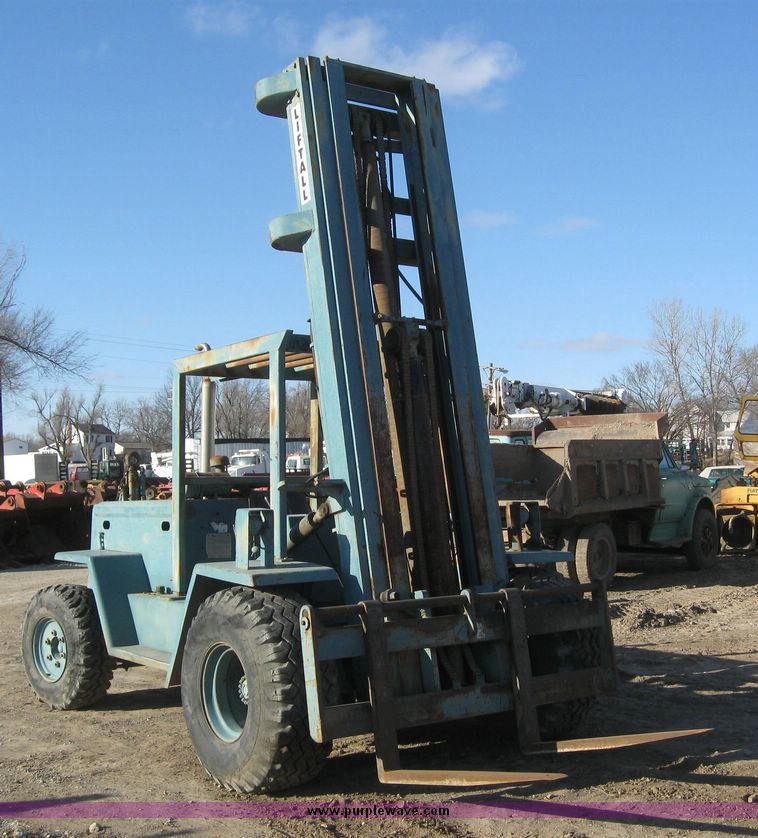 image for item 6666 Liftall HT80 forklift