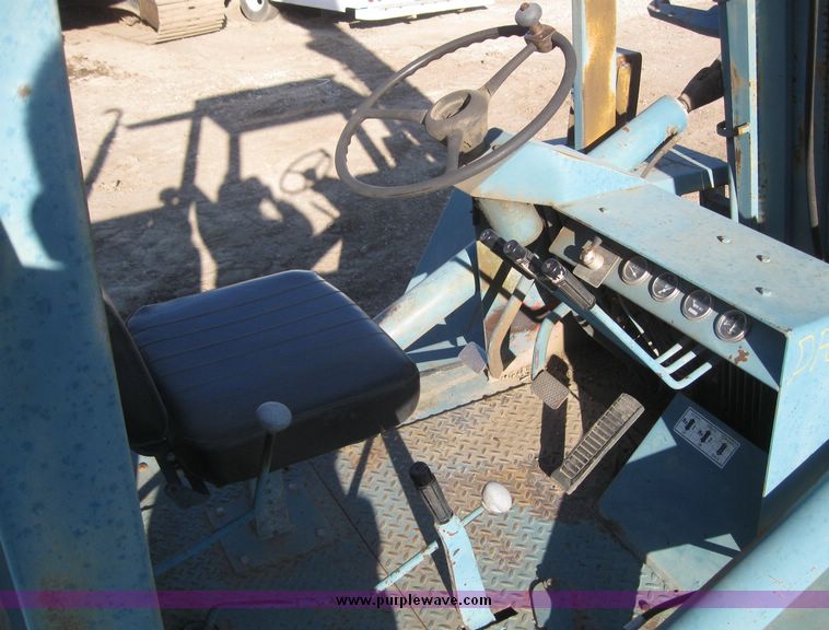 image for item 6666 Liftall HT80 forklift