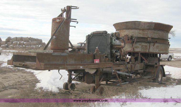 image for item 9741 Mighty Giant tub grinder