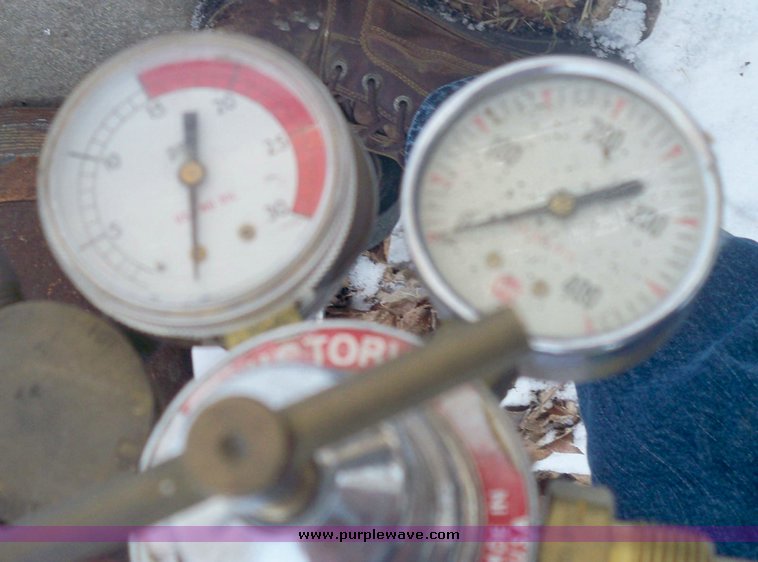 image for item 3041 Victor cutting torch set