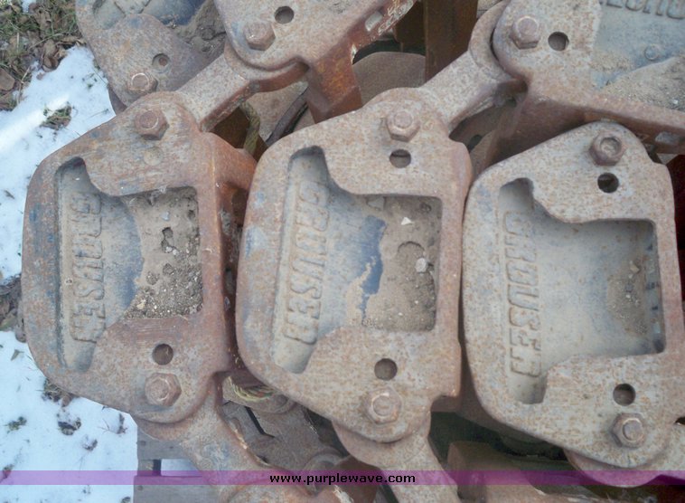 image for item 3042 Grouser steel skid steer tracks