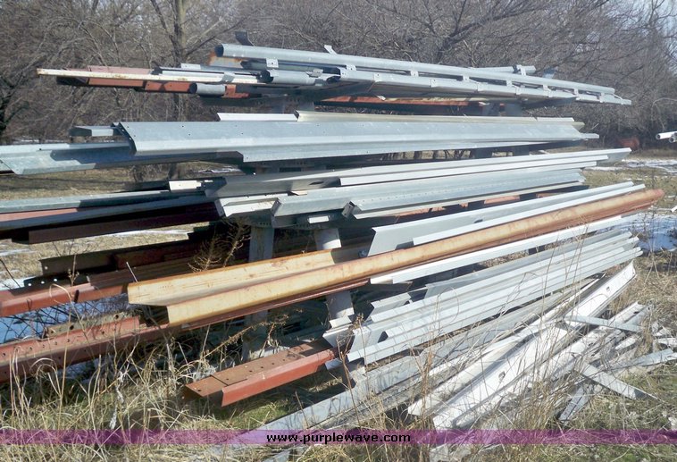 image for item 3043 Assorted steel perlins