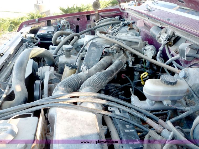 image for item 5098 1991 Ford F150 pickup truck