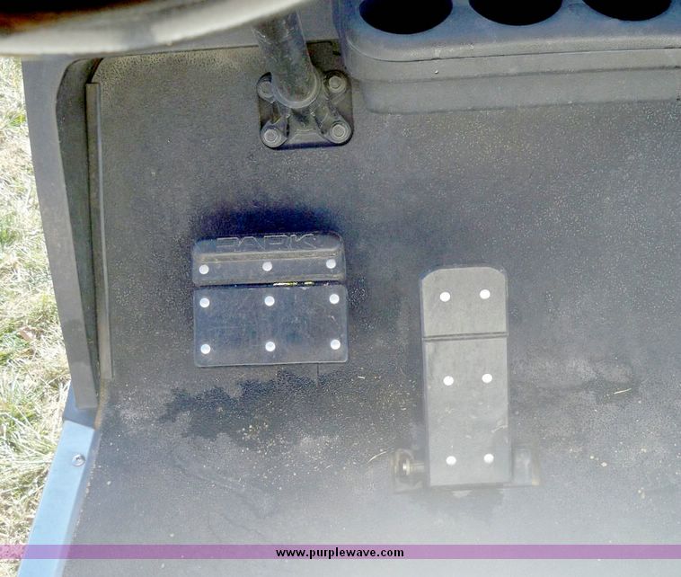 image for item 5259 EZ GO electric golf cart