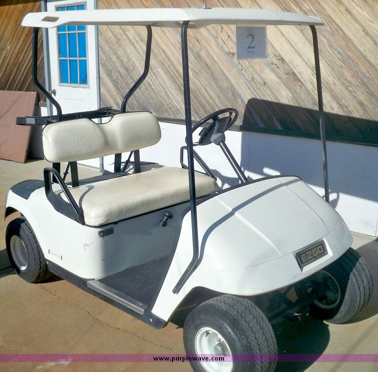 image for item 5260 EZ GO electric golf cart
