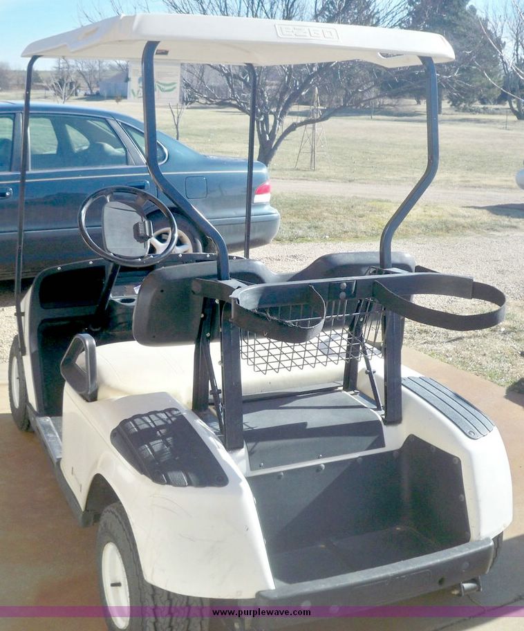 image for item 5260 EZ GO electric golf cart