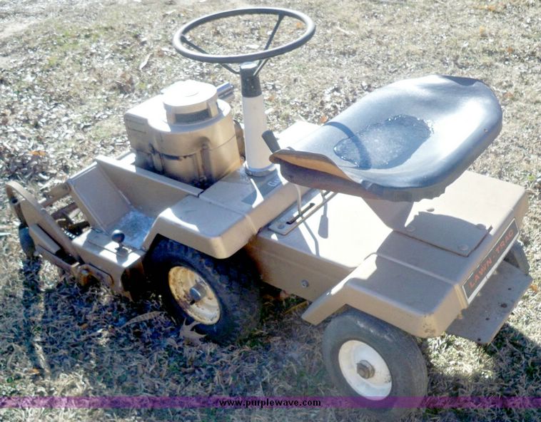 image for item 5263 Wards Garden Mark riding lawn mower