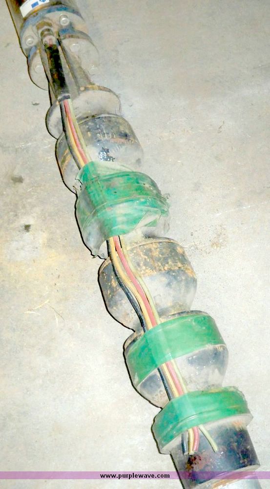 image for item 5273 Franklin electric submersible well pump