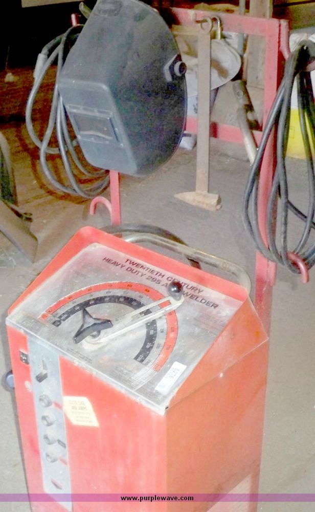 image for item 5276 Twentieth Century HD arc welder
