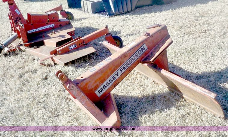 image for item 5279 Massey-Ferguson back blade